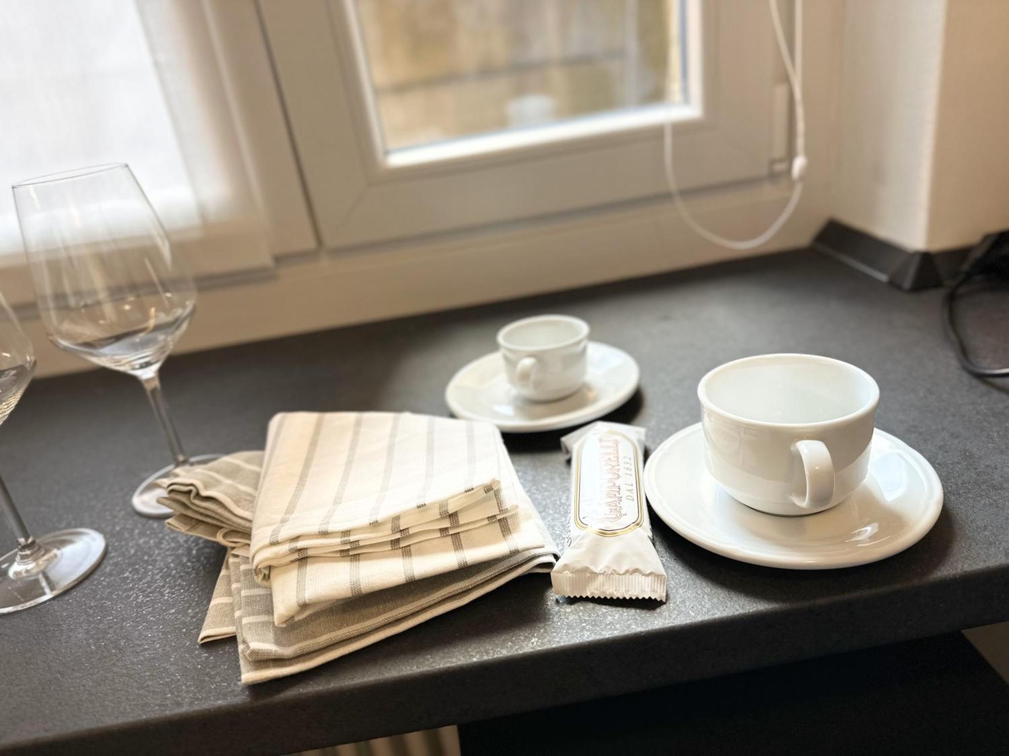 Como Charme Apartment Luaran gambar